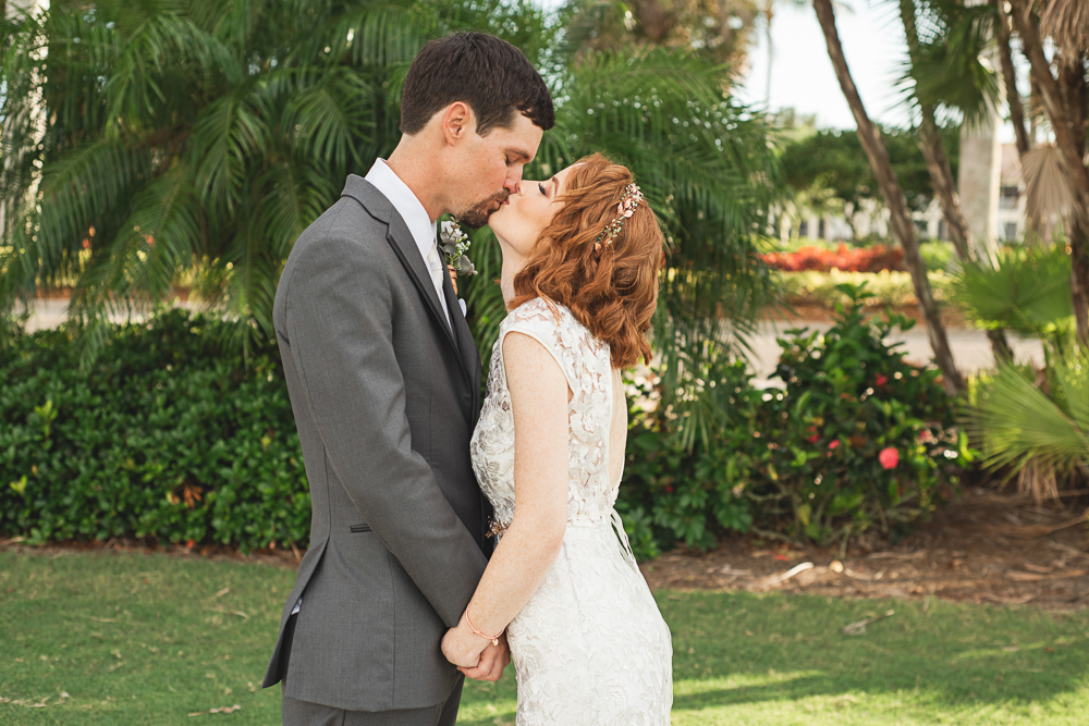 Tampa wedding photographer - Clearwater wedding photographer - Affordable weddings - Best wedding photographer in tampa