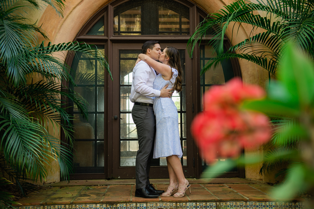 Tampa Wedding Photographer | Joyelan Photography | Bok Tower Engagement Session