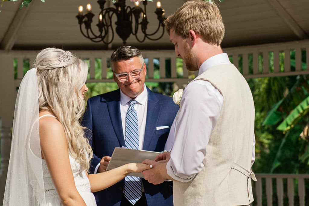 Mixton Farms wedding ceremony next to pond. Wedding venues in Tampa Florida