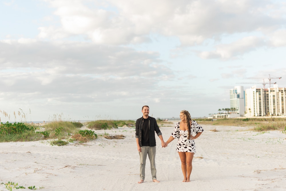 Clearwater Beach Honeymoon Photo shoot | Clearwater Wedding Photographer Joyelan.com | Sand Key Beach Couple Session